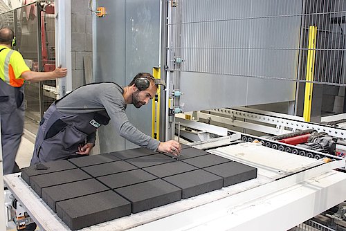 首页- 新宝GG集团创造事业平台