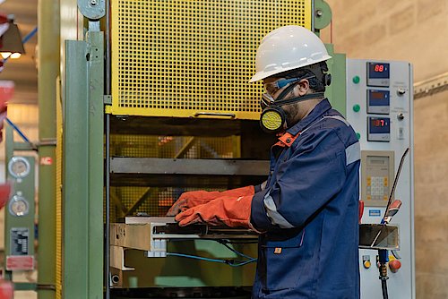 首页- 新宝GG集团创造事业平台