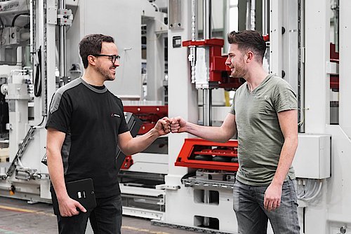 首页- 新宝GG集团创造事业平台