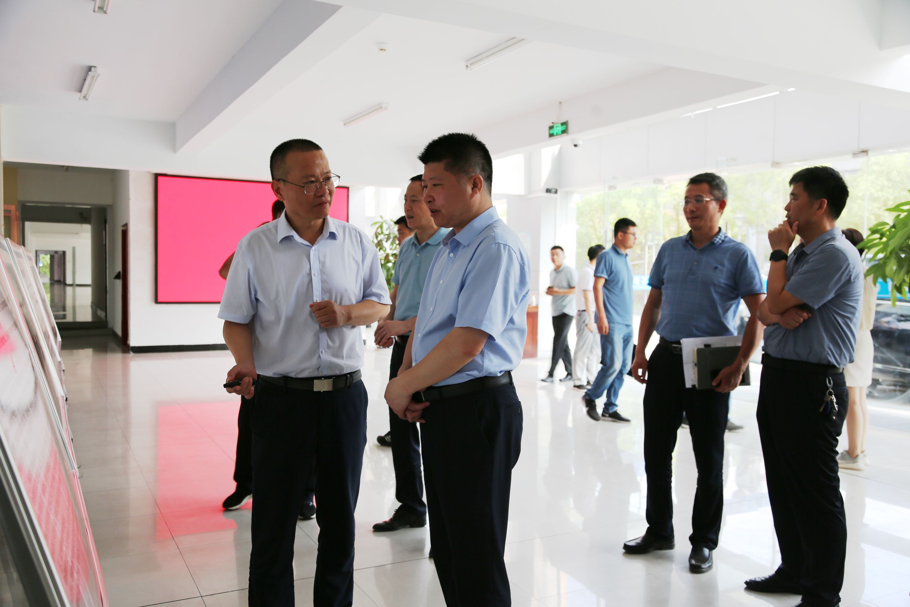 众鑫娱乐·鑫起点,馨效劳,心选择