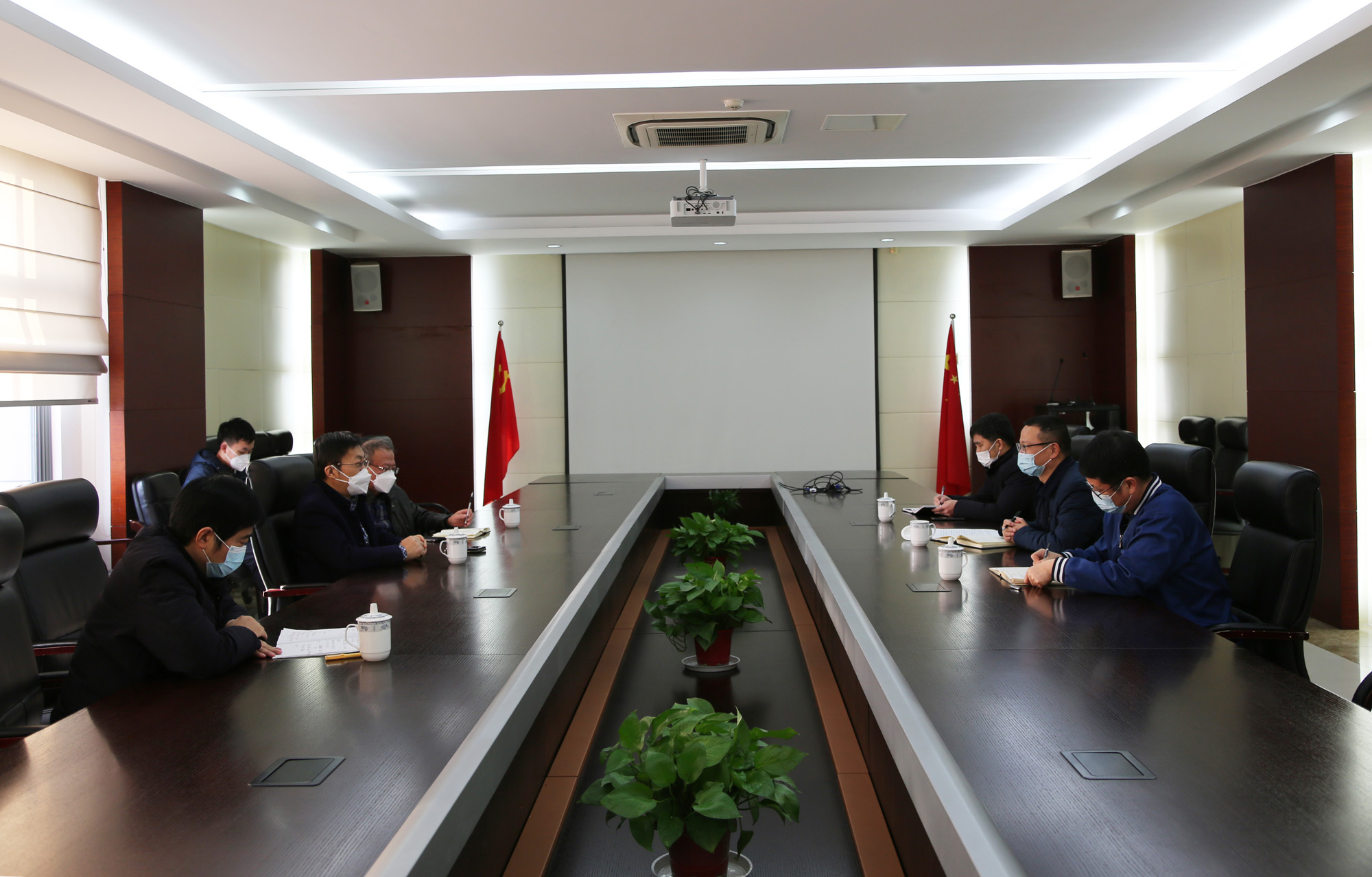 众鑫娱乐·鑫起点,馨效劳,心选择