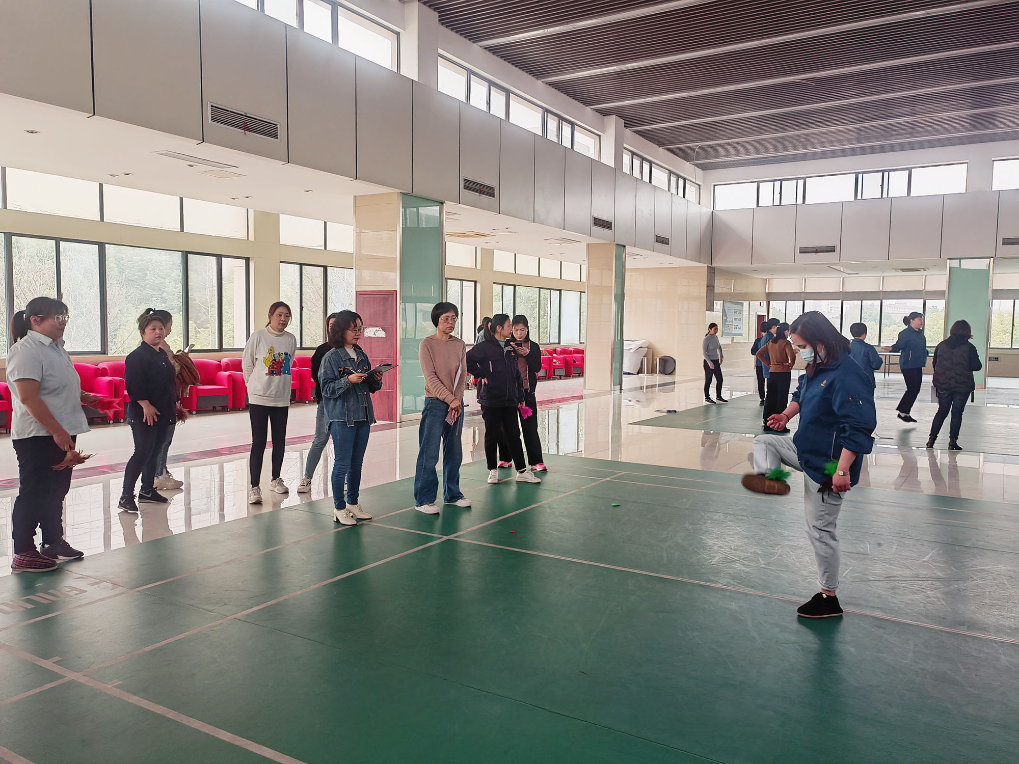 众鑫娱乐·鑫起点,馨效劳,心选择