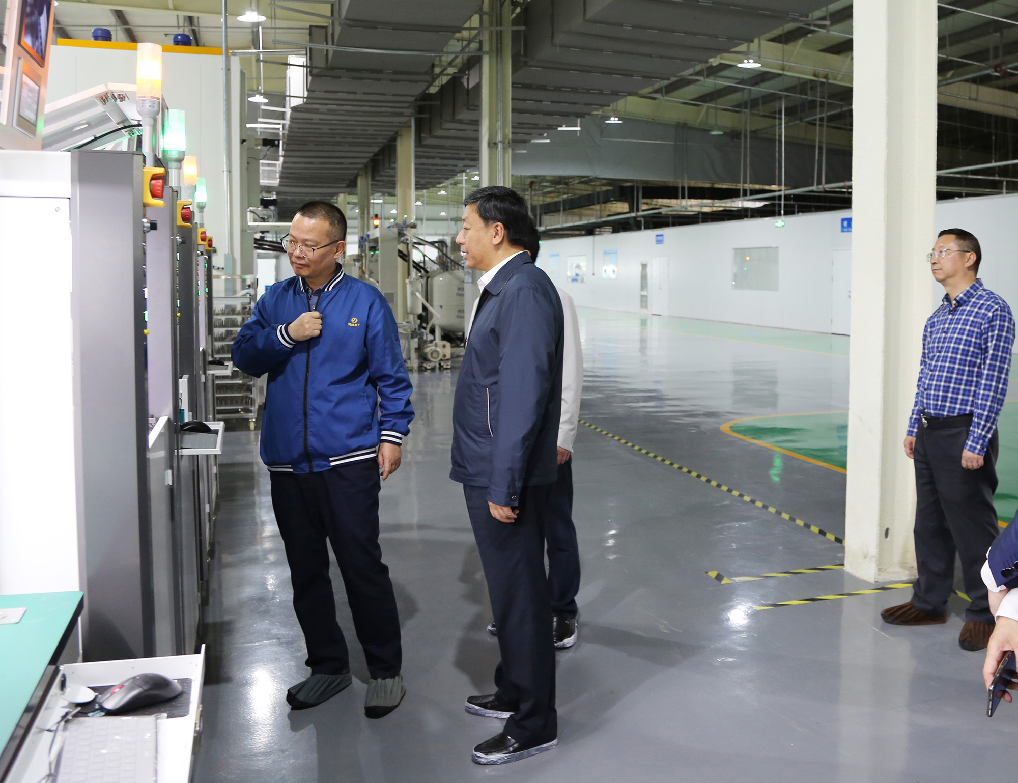 众鑫娱乐·鑫起点,馨效劳,心选择